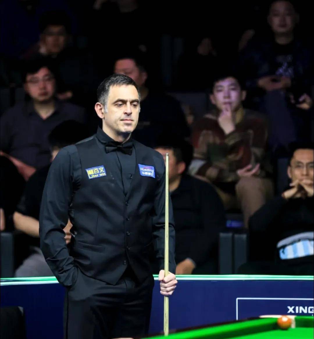 比分变成, 一杆, 比赛刚开始 比分变成, 一杆, 比赛刚开始